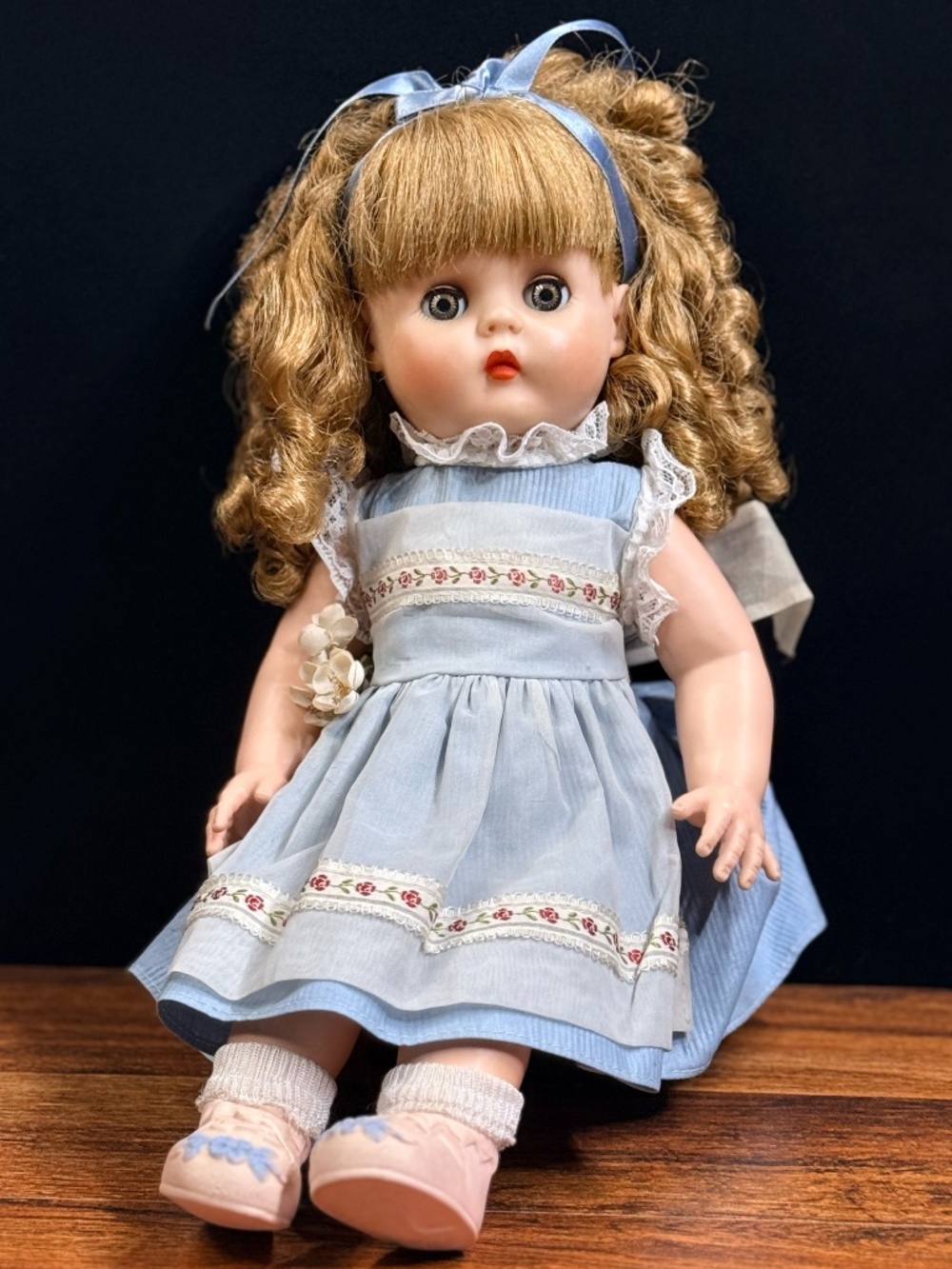 HORSMAN Vintage Blinking Eye Doll
